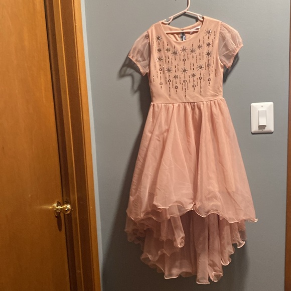 BRAND NEW GIRLS DRESS SIZE 10! NOT SURE ON COLOR! NWT! - Picture 2 of 5